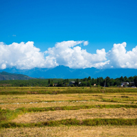 云南云峰山自然风景头像图片,山高谷深，陡峭险峻