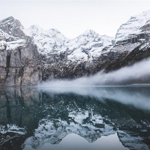 壮观的雪山风景的微信头像，用雪山做微信头像比较个性的